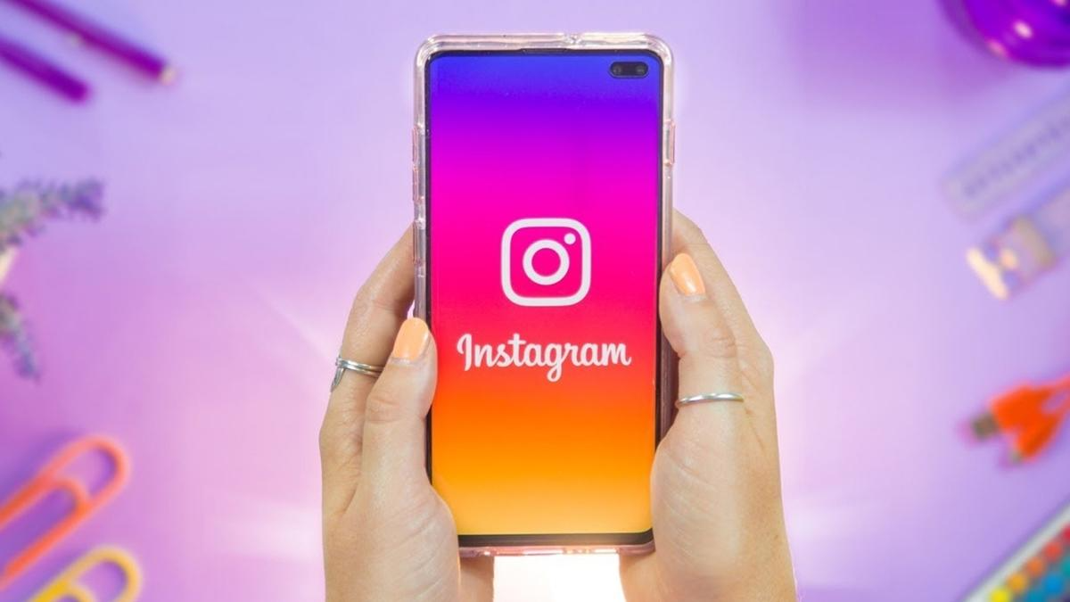 Instagram Hikaye Yorum Özelliği